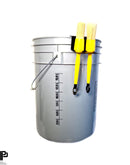 Bucket-mounted brush holder バケツ用ブラシホルダー