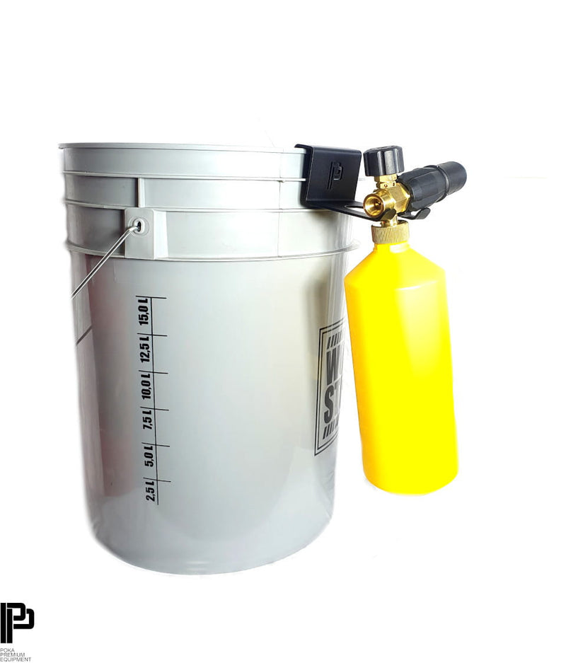Bucket-mounted foam sprayer holder バケツ用フォームガンホルダー